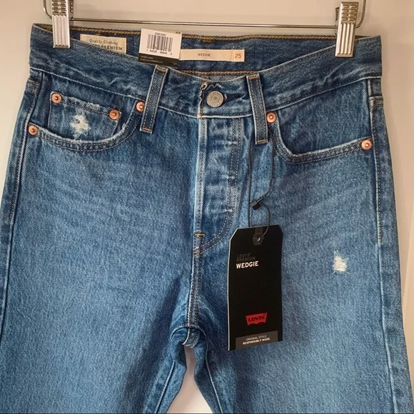 ⭐️ Levi’s wedgie fit icon in Athens Hera medium wash - Picture 5 of 8